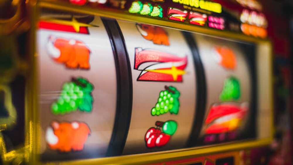 How to play online slots